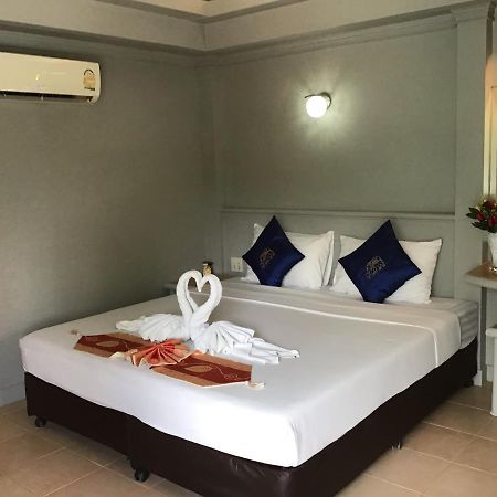 Patonglegendhotel Dış mekan fotoğraf